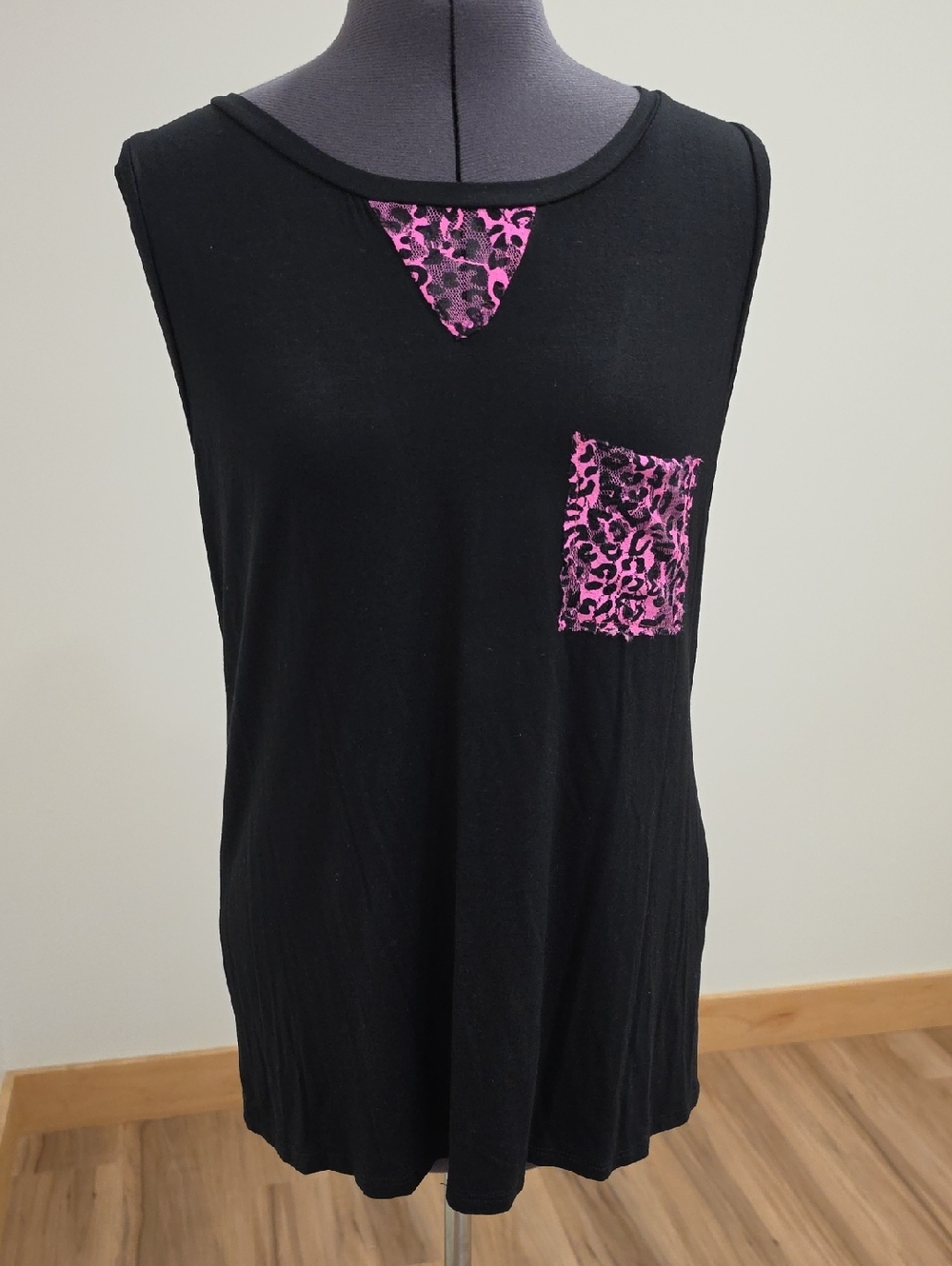 Pulse Black Sleeveless Tank with Pink Leopard Trim